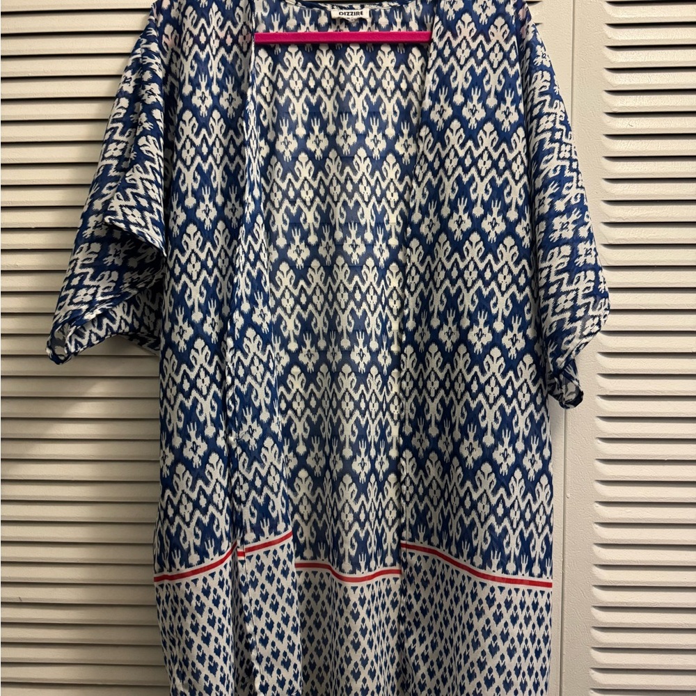 White and blue kimono